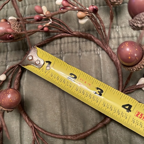 Fall Candle Ring with Faux Acorns & Pip Berries - Picture 7 of 8